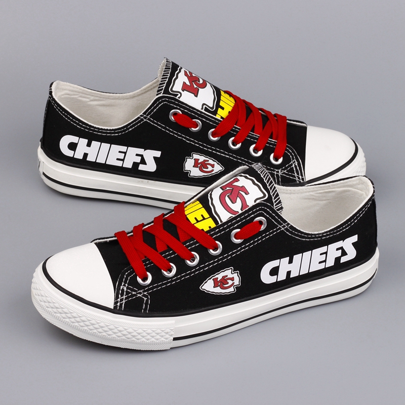 Men's NFL Kansas City Chiefs Repeat Print Low Top Sneakers 002