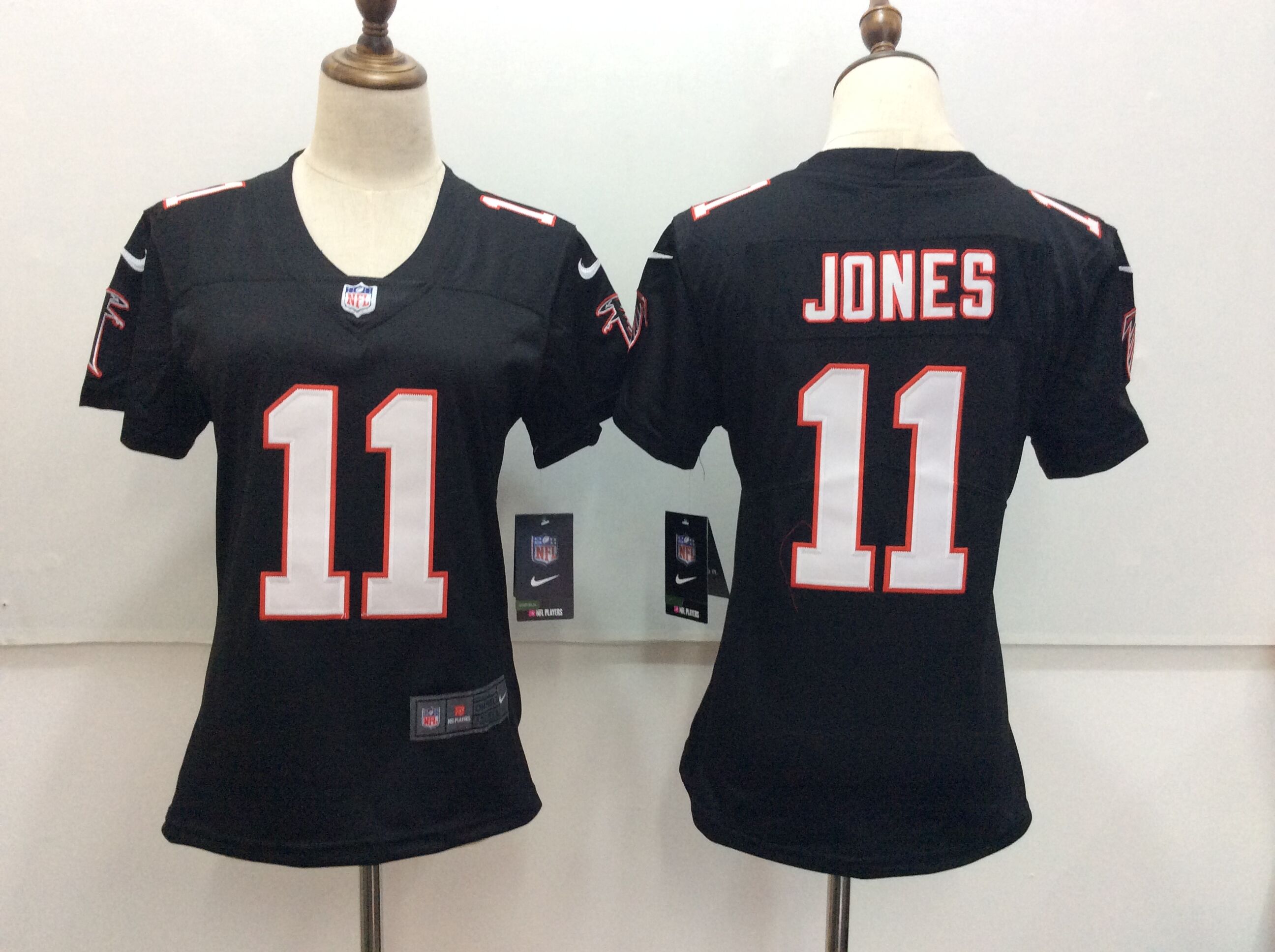 Women's Nike Atlanta Falcons #11 Julio Jones Black Vapor Untouchable Limited Stitched NFL Jersey